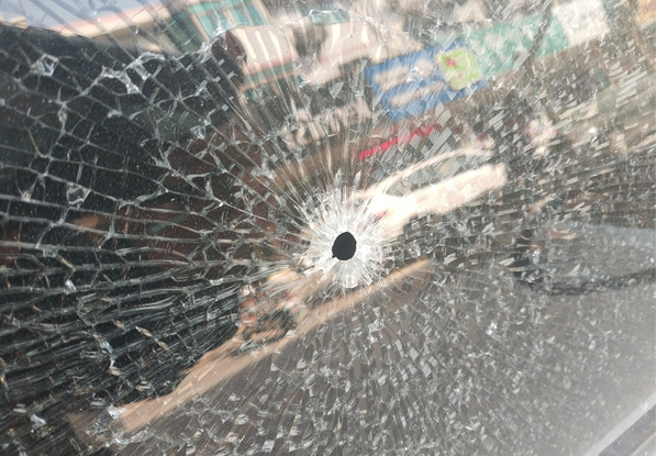 玻璃幕墻更換修理