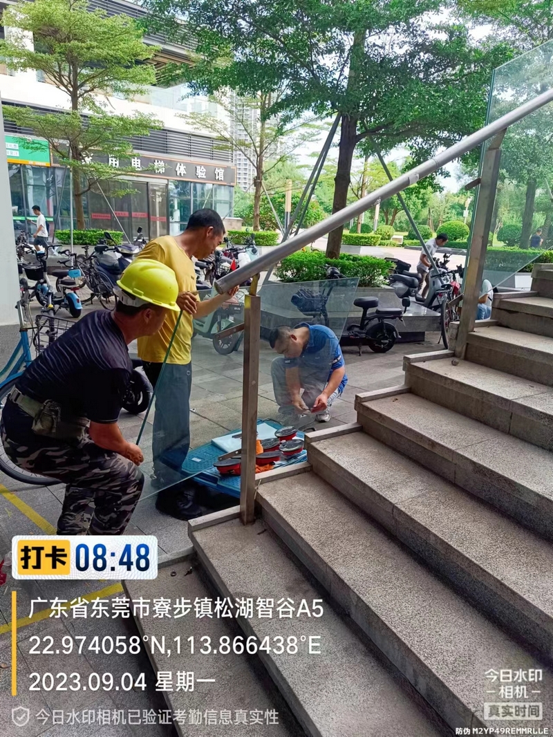 幕墻玻璃更換